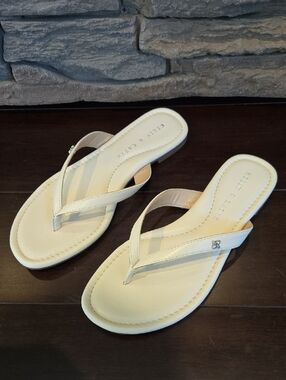 Kelly & Katie Women's Cream Flip Flop Sandals